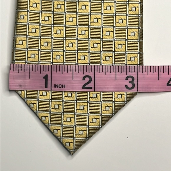 David Taylor Gold Patterned Tie - Picture 5 of 8
